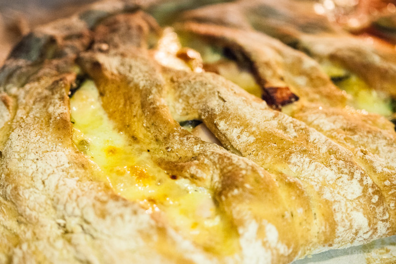 Fougasse tomates et mozzarella