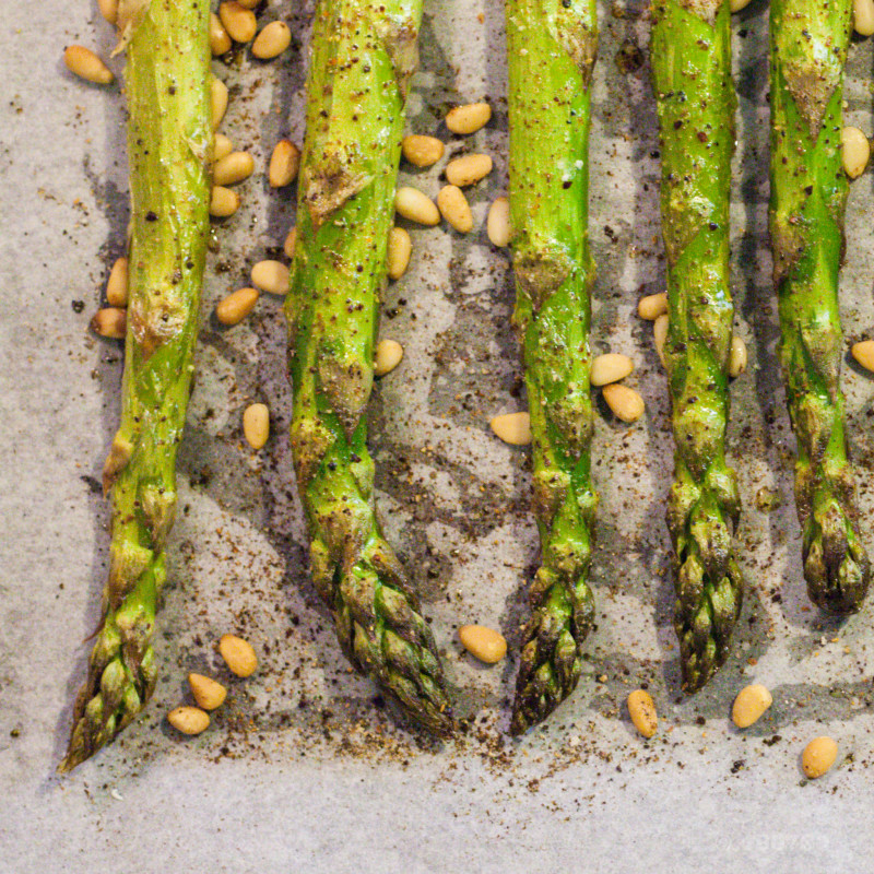 Asperges vertes au four