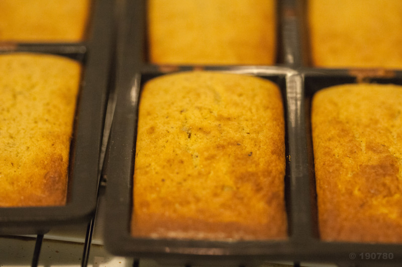 Financiers sans beurre à la noisette.