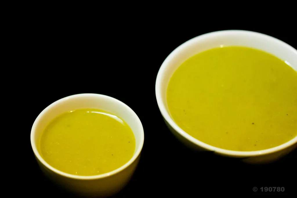 Soupe de petits pois et châtaignes