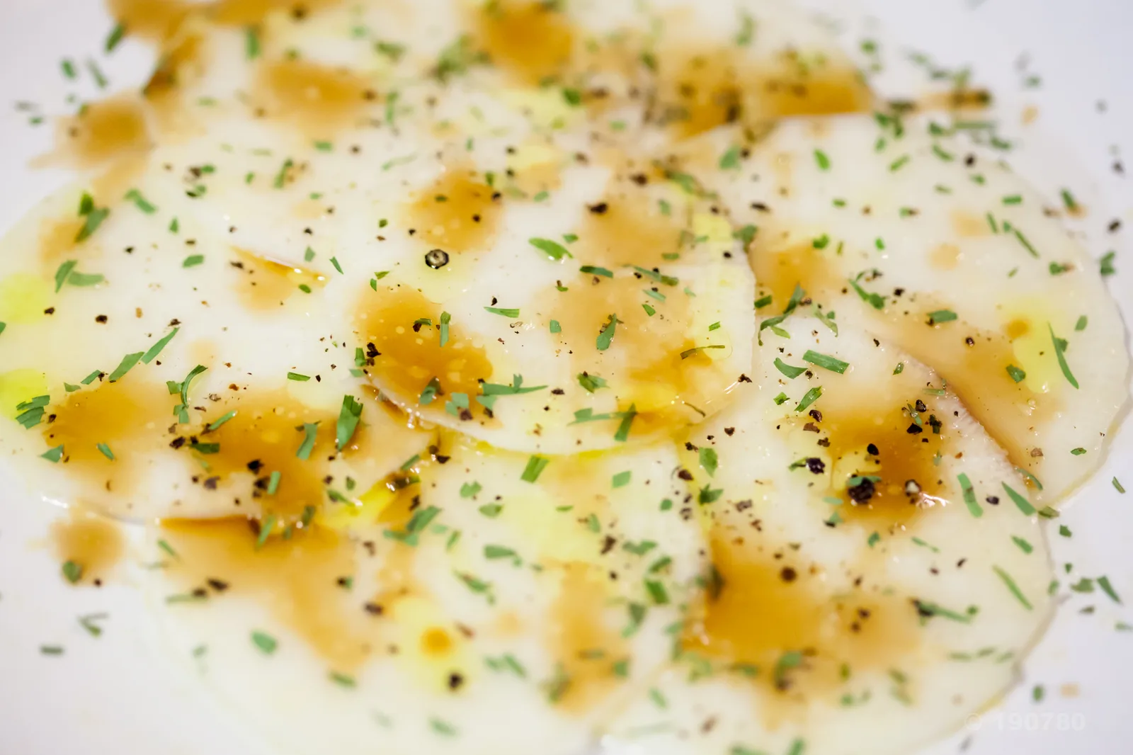 Carpaccio de radis noir